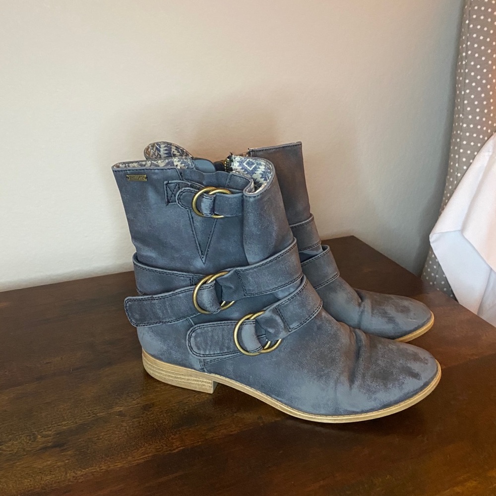 Roxy Ankle Boots